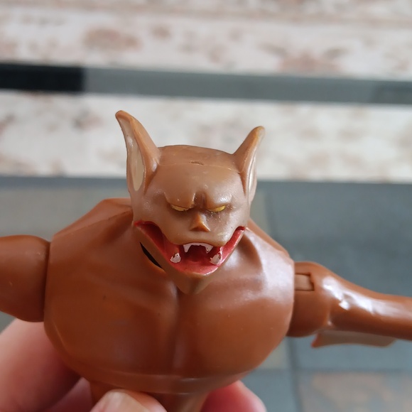 MANBAT FIGURE - Picture 4 of 4